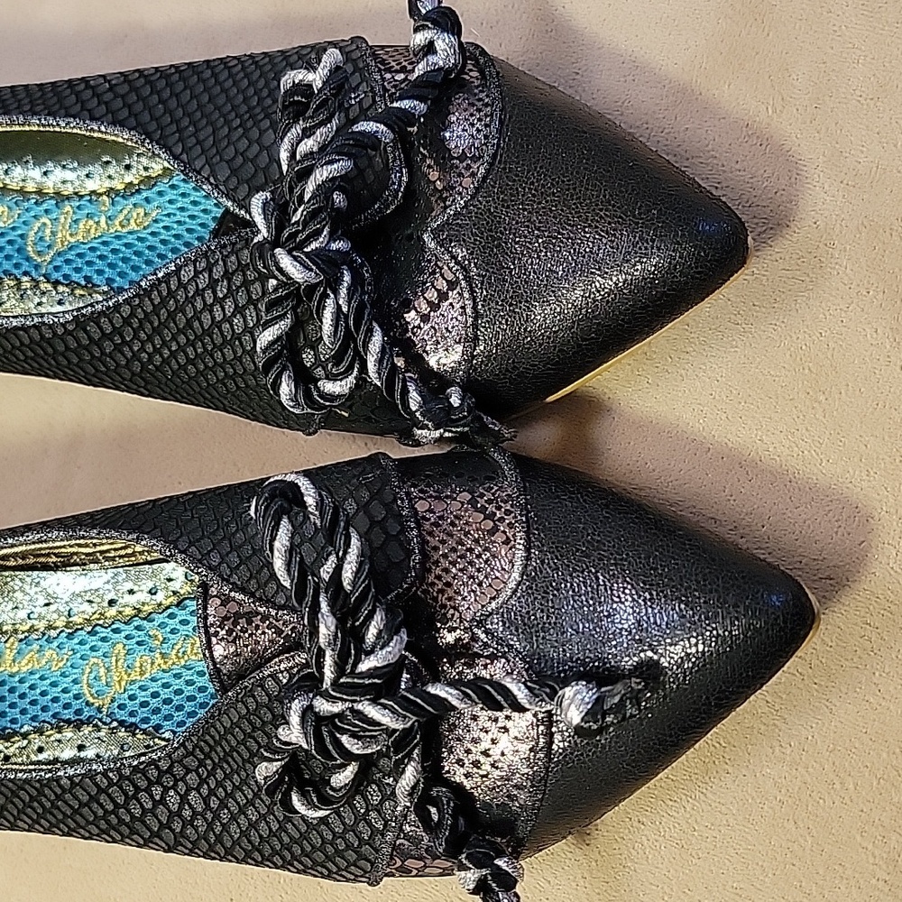 Irregular Choice Black Textured Pointed Toe Tie Front Shoes Size 42 EUC No Box - Picture 4 of 8